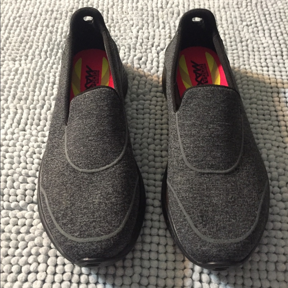 Sketchers Go Walk
